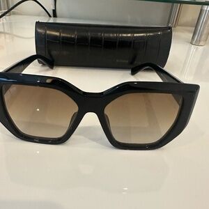 Stella McCartney Cat Eye Sunglasses